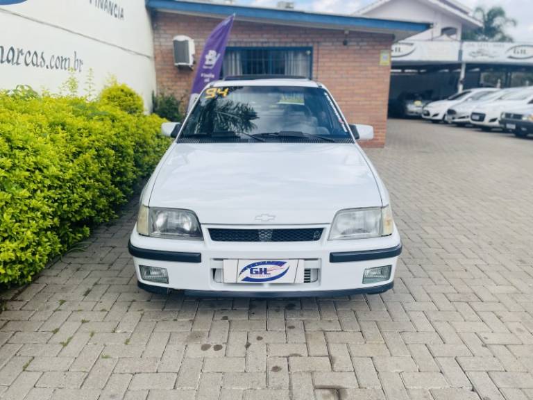 CHEVROLET - KADETT - 1994/1994 - Branca - R$ 45.000,00