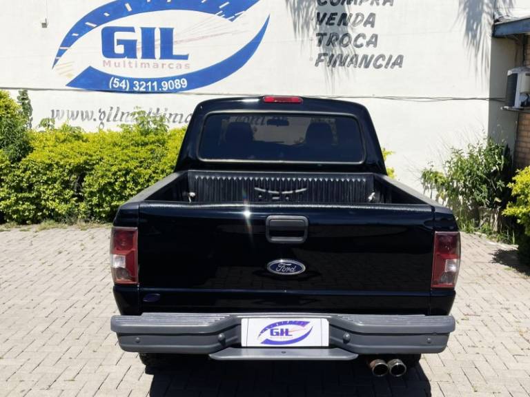 FORD - RANGER - 2006/2007 - Preta - R$ 52.900,00