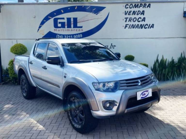 MITSUBISHI - L200 - 2016/2017 - Prata - R$ 158.900,00