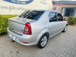 RENAULT - LOGAN - 2013/2013 - Prata - R$ 33.900,00