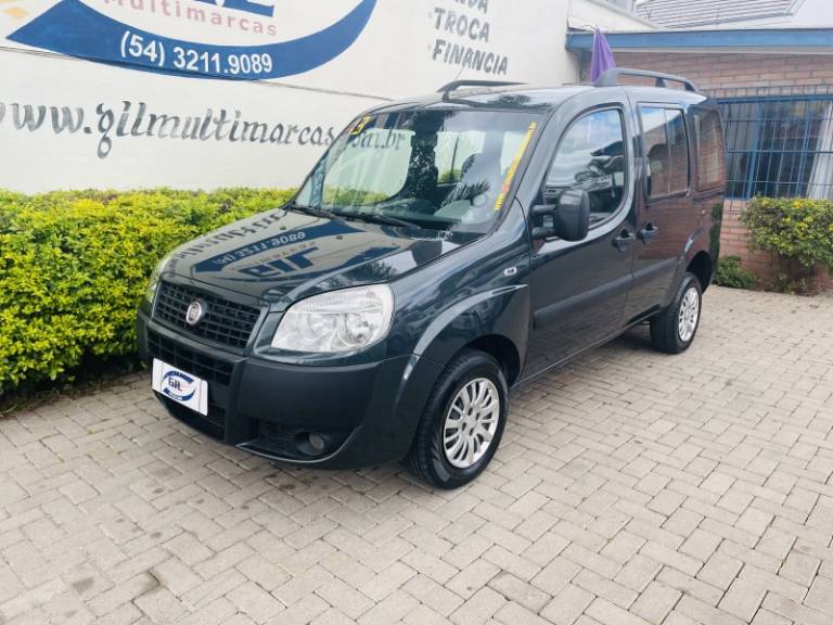FIAT - DOBLÓ - 2013/2013 - Cinza - R$ 48.900,00