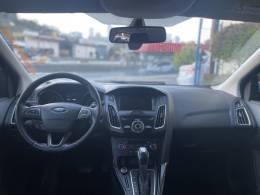 FORD - FOCUS - 2016/2016 - Branca - R$ 63.900,00