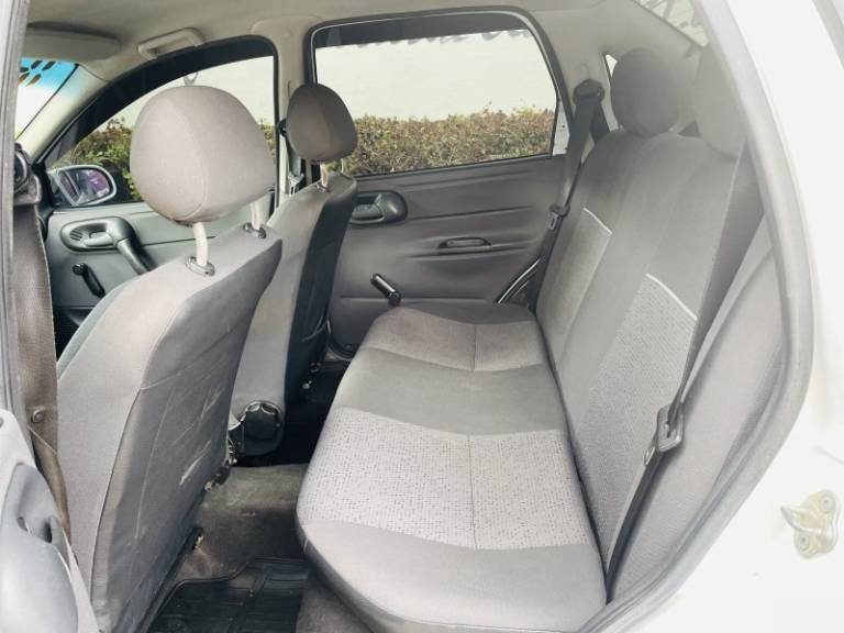 CHEVROLET - CLASSIC - 2016/2016 - Branca - R$ 34.900,00