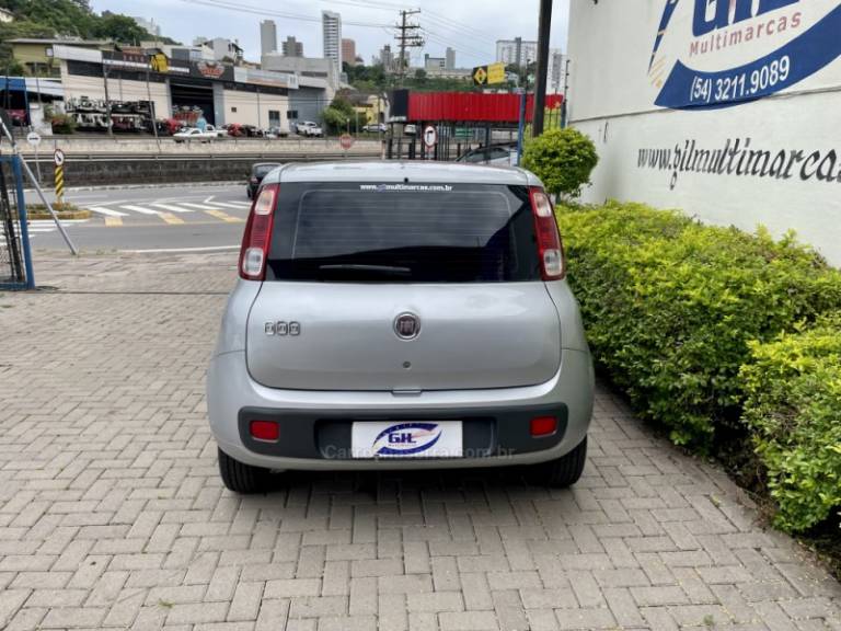 FIAT - UNO - 2012/2012 - Prata - R$ 32.900,00