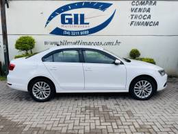 VOLKSWAGEN - JETTA - 2012/2012 - Branca - R$ 65.900,00