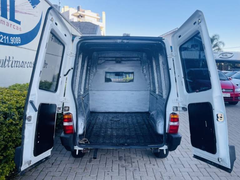 FIAT - FIORINO - 2002/2003 - Branca - R$ 27.900,00