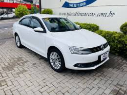 VOLKSWAGEN - JETTA - 2012/2012 - Branca - R$ 65.900,00