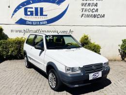 FIAT - UNO - 2011/2012 - Branca - R$ 17.900,00