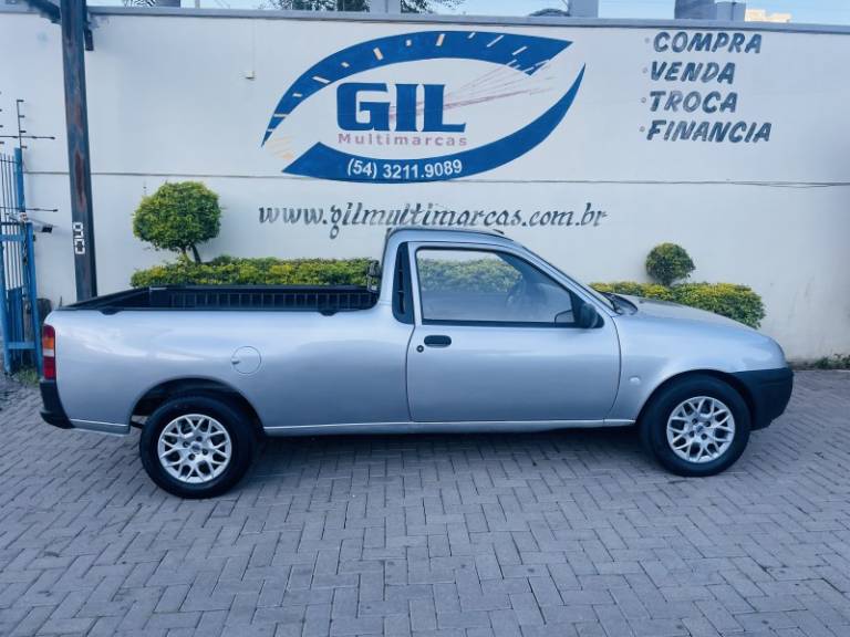 FORD - COURIER - 2009/2009 - Prata - R$ 33.900,00