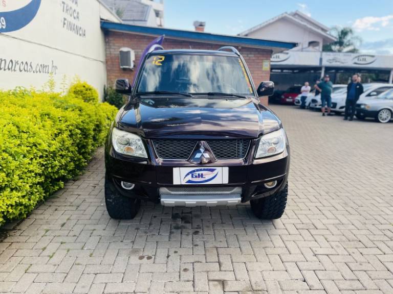 MITSUBISHI - PAJERO TR4 - 2012/2012 - Vermelha - R$ 61.900,00