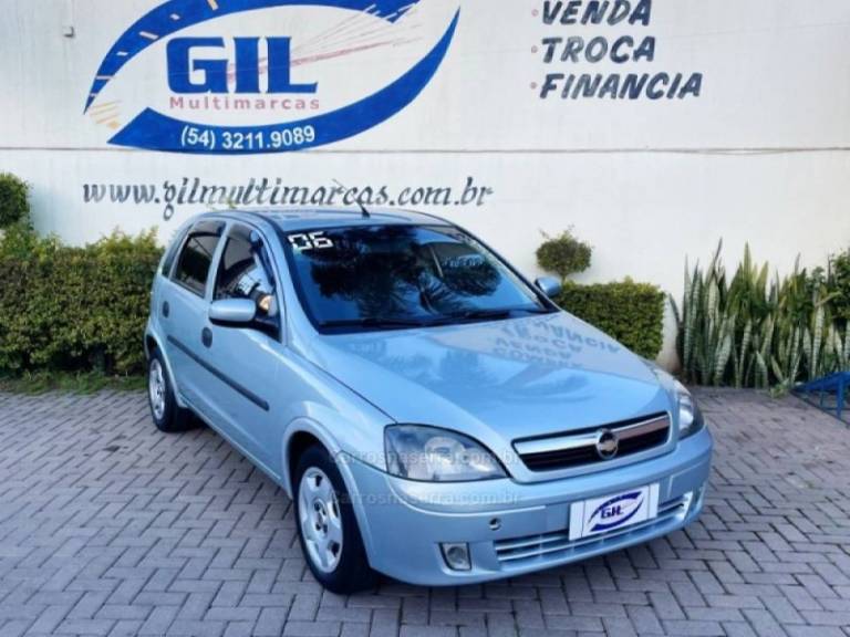 CHEVROLET - CORSA - 2006/2006 - Prata - R$ 28.900,00