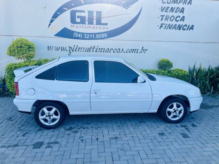 CHEVROLET - KADETT - 1998/1998 - Branca - R$ 16.900,00