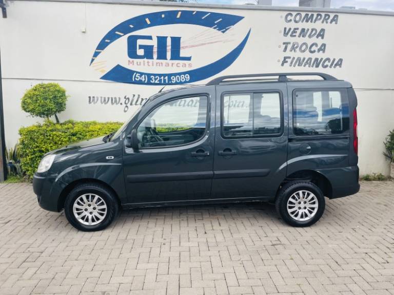 FIAT - DOBLÓ - 2013/2013 - Cinza - R$ 48.900,00