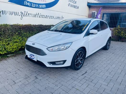 FORD - FOCUS - 2016/2016 - Branca - R$ 63.900,00