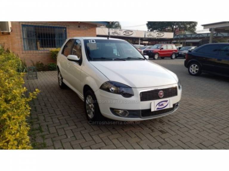 FIAT - PALIO - 2010/2010 - Branca - R$ 31.900,00