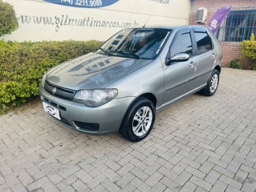 FIAT - PALIO - 2005/2005 - Prata - R$ 23.900,00