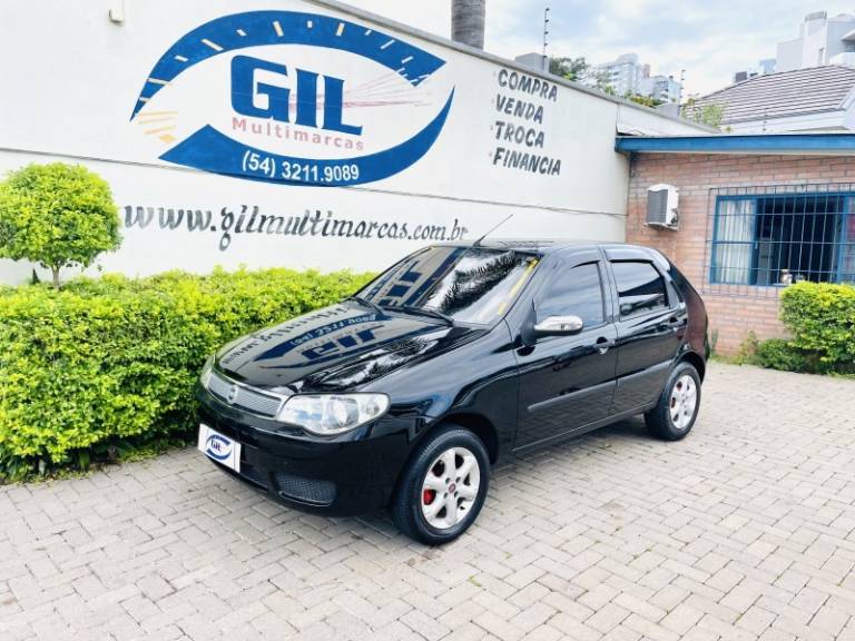 FIAT - PALIO - 2006/2007 - Preta - R$ 21.900,00