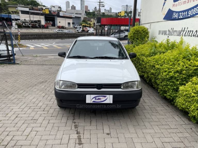 VOLKSWAGEN - GOL - 2001/2001 - Branca - R$ 12.900,00