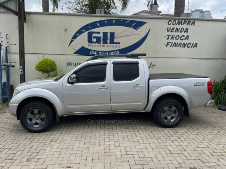 NISSAN - FRONTIER - 2010/2010 - Prata - R$ 94.900,00