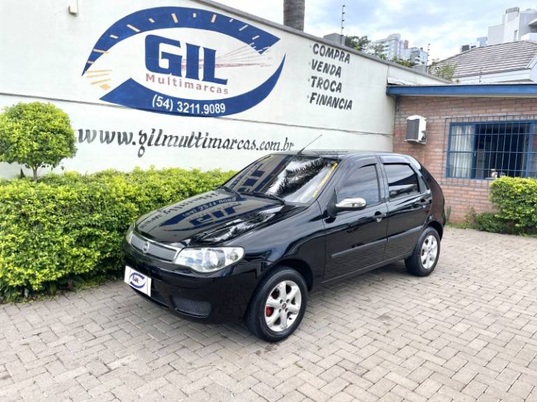 FIAT - PALIO - 2006/2007 - Preta - R$ 21.900,00