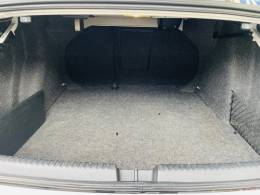 VOLKSWAGEN - JETTA - 2012/2012 - Branca - R$ 65.900,00