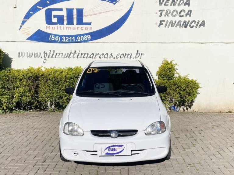 CHEVROLET - CORSA - 2005/2005 - Branca - R$ 22.900,00