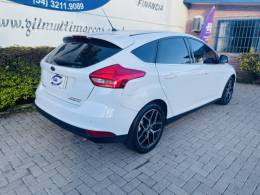 FORD - FOCUS - 2016/2016 - Branca - R$ 63.900,00