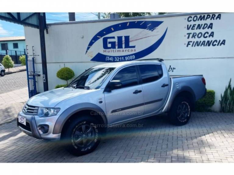 MITSUBISHI - L200 - 2016/2017 - Prata - R$ 158.900,00