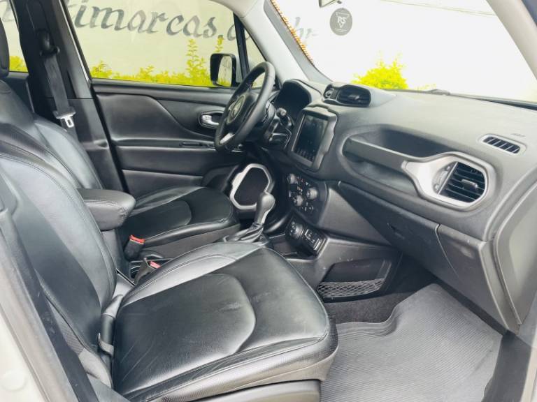 JEEP - RENEGADE - 2021/2021 - Branca - R$ 110.000,00