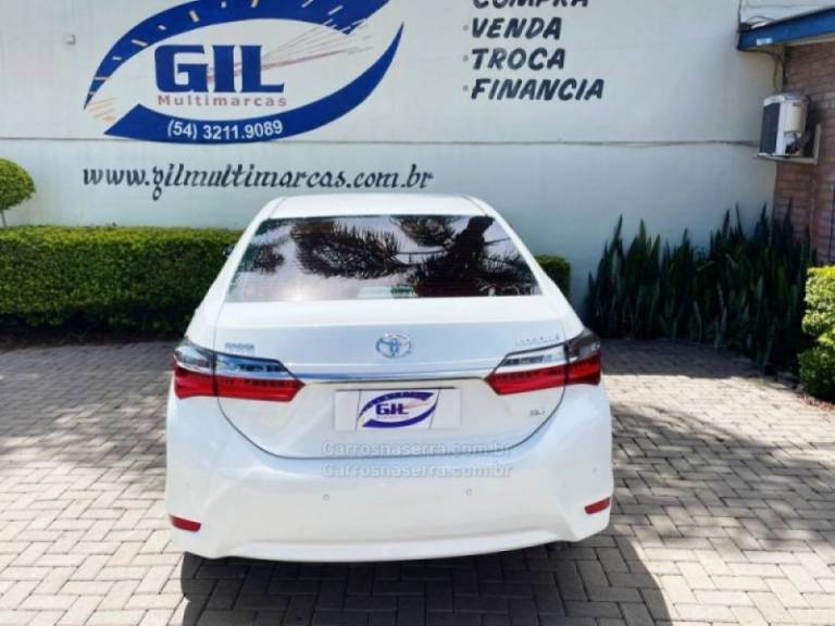 TOYOTA - COROLLA - 2018/2018 - Branca - R$ 94.900,00