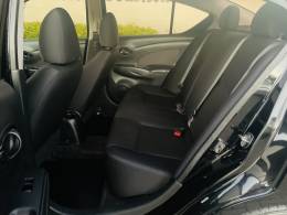 NISSAN - VERSA - 2013/2013 - Preta - Sob Consulta