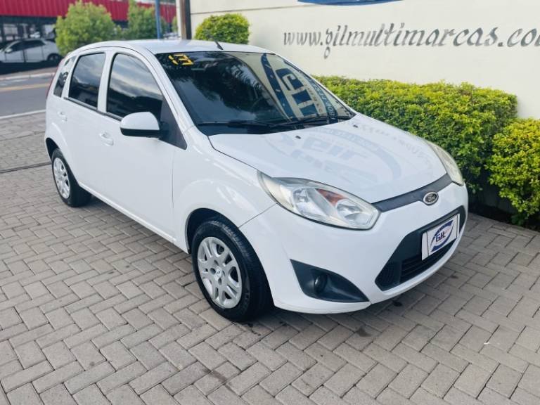 FORD - FIESTA - 2013/2013 - Branca - R$ 32.900,00