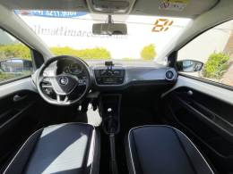 VOLKSWAGEN - UP - 2017/2018 - Branca - R$ 63.900,00