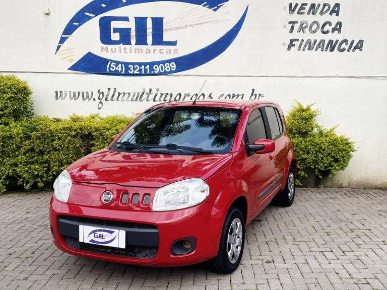 FIAT - UNO - 2010/2011 - Vermelha - R$ 30.900,00