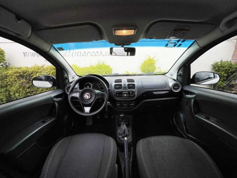 FIAT - GRAND SIENA - 2018/2018 - Branca - R$ 46.900,00