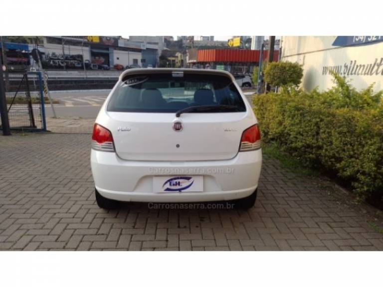 FIAT - PALIO - 2010/2010 - Branca - R$ 31.900,00