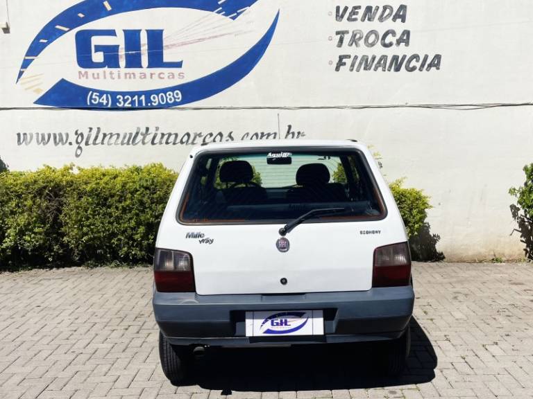 FIAT - UNO - 2011/2012 - Branca - R$ 17.900,00