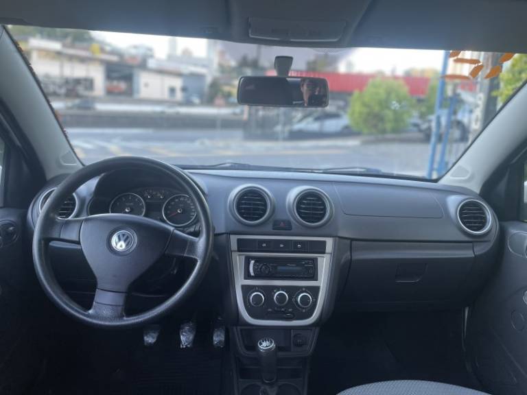 VOLKSWAGEN - VOYAGE - 2012/2012 - Branca - R$ 34.500,00