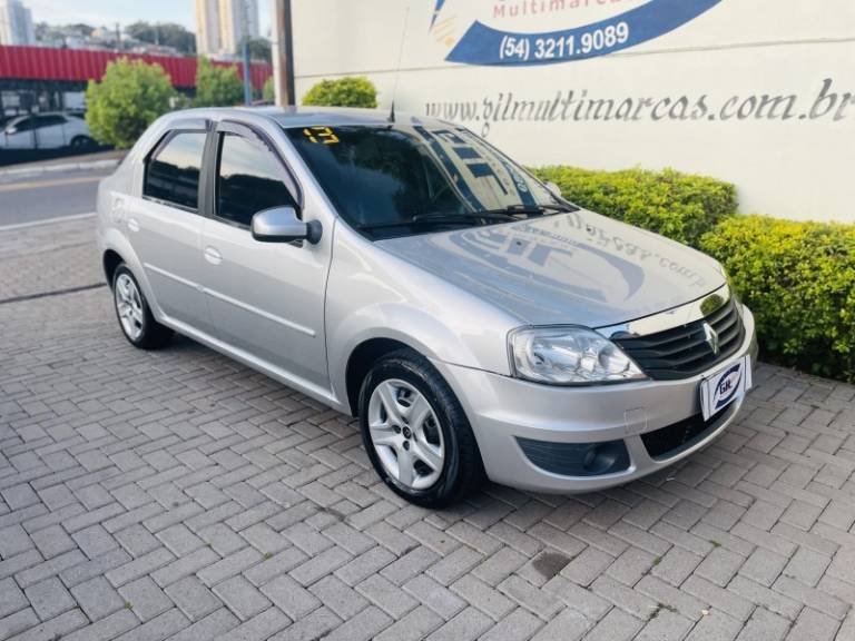 RENAULT - LOGAN - 2013/2013 - Prata - R$ 33.900,00