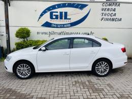 VOLKSWAGEN - JETTA - 2012/2012 - Branca - R$ 65.900,00