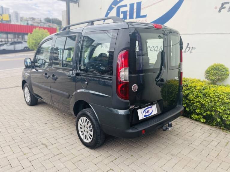 FIAT - DOBLÓ - 2013/2013 - Cinza - R$ 48.900,00