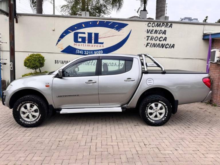 MITSUBISHI - L200 TRITON - 2015/2015 - Prata - R$ 99.900,00