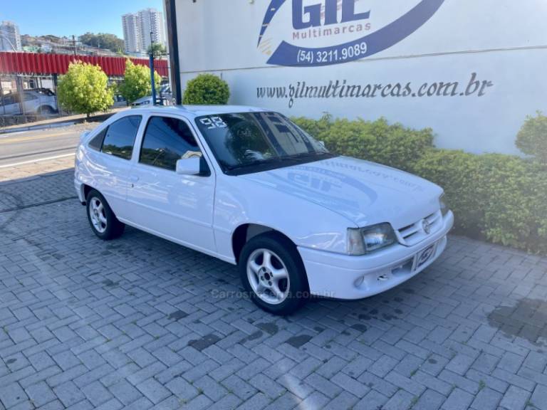 CHEVROLET - KADETT - 1998/1998 - Branca - R$ 16.900,00