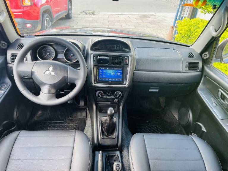 MITSUBISHI - PAJERO TR4 - 2012/2012 - Vermelha - R$ 61.900,00