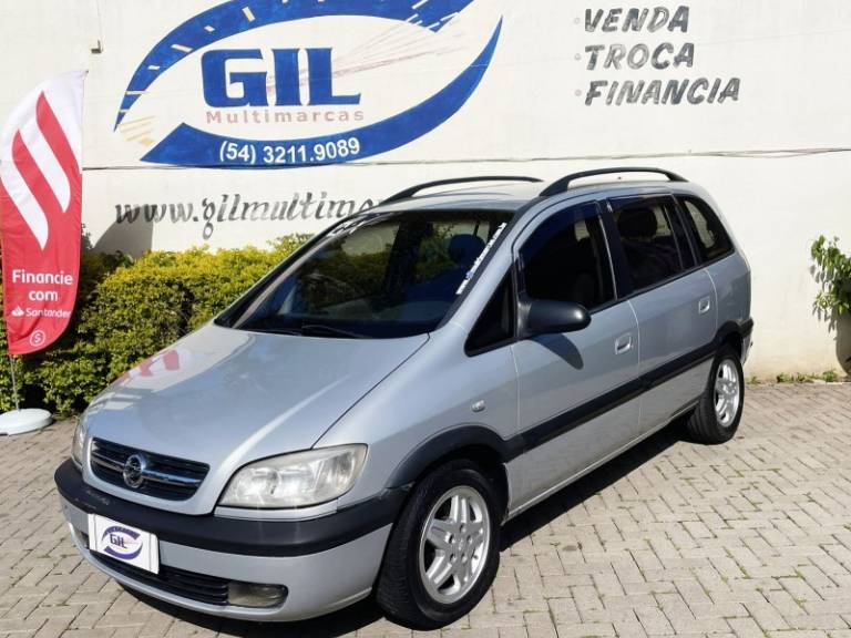 CHEVROLET - ZAFIRA - 2001/2001 - Prata - R$ 23.900,00