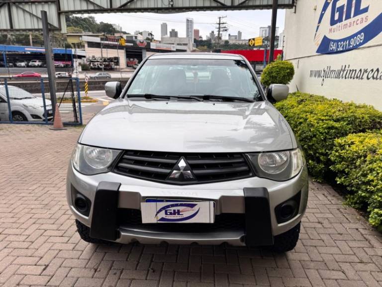 MITSUBISHI - L200 TRITON - 2015/2015 - Prata - R$ 99.900,00