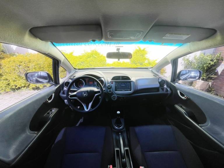 HONDA - FIT - 2012/2013 - Preta - R$ 48.900,00