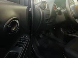 NISSAN - VERSA - 2013/2013 - Preta - Sob Consulta