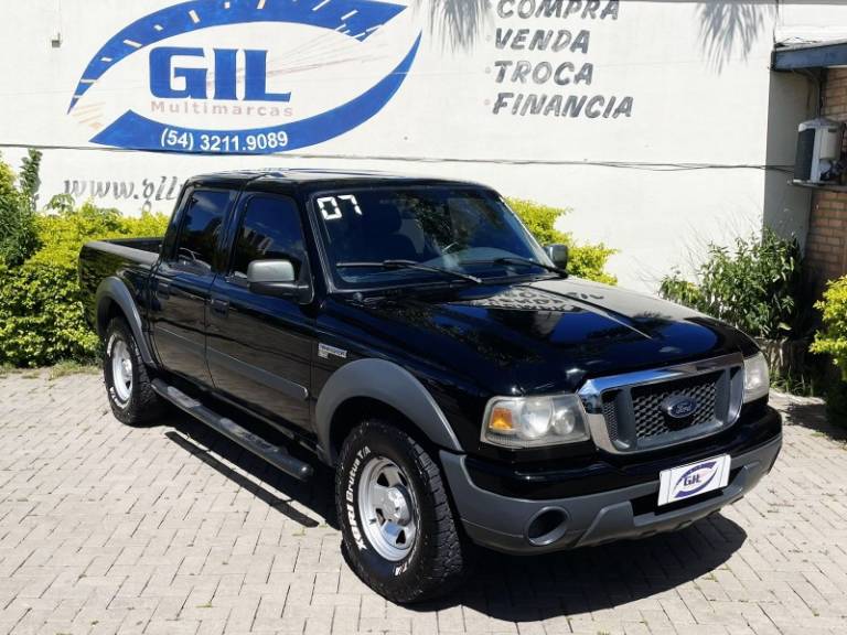 FORD - RANGER - 2006/2007 - Preta - R$ 52.900,00