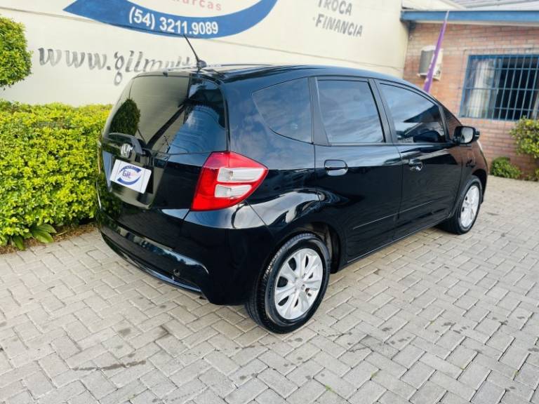 HONDA - FIT - 2012/2013 - Preta - R$ 48.900,00